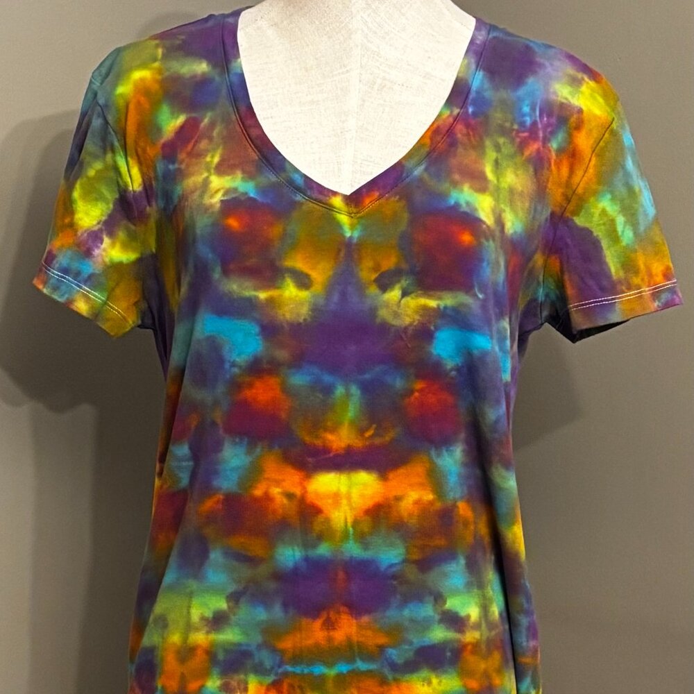 HOMEMADE: Tie-dye V-neck SUPERSOFT Gildan Brand  2XL  #7